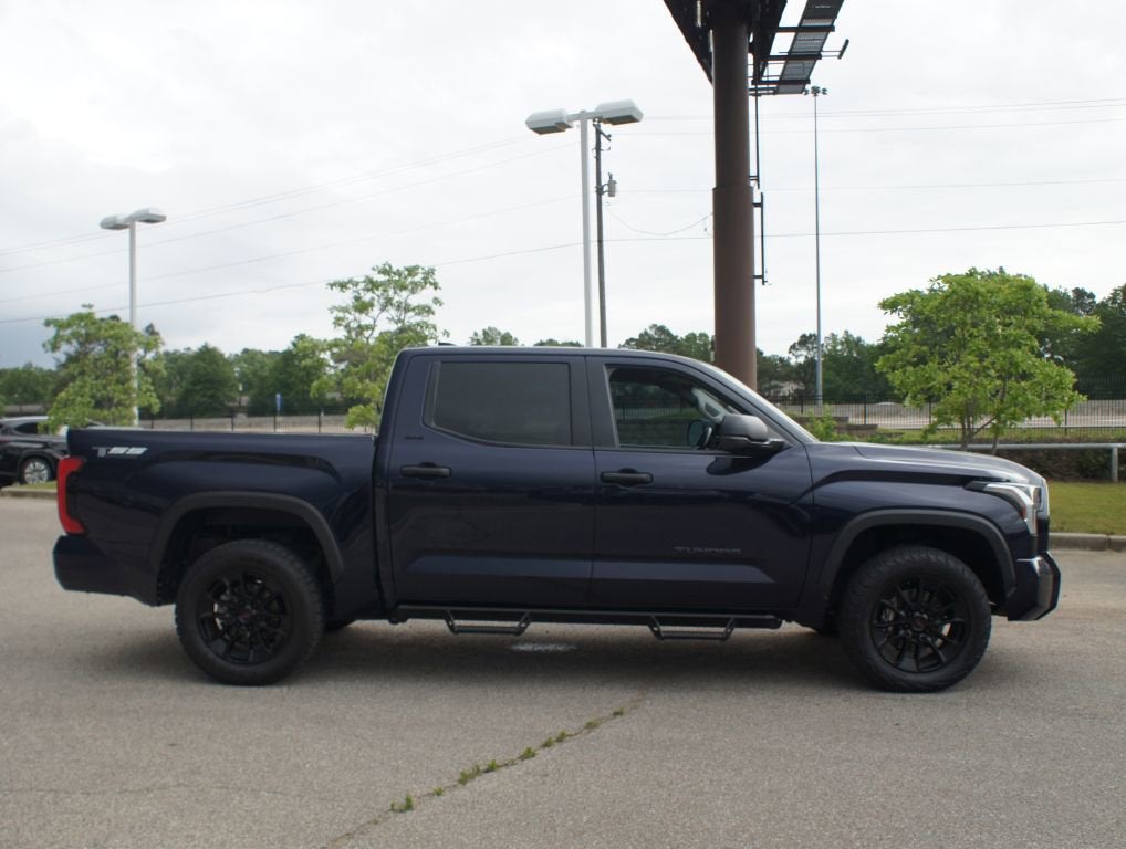 2023 Toyota Tundra 4WD SR5