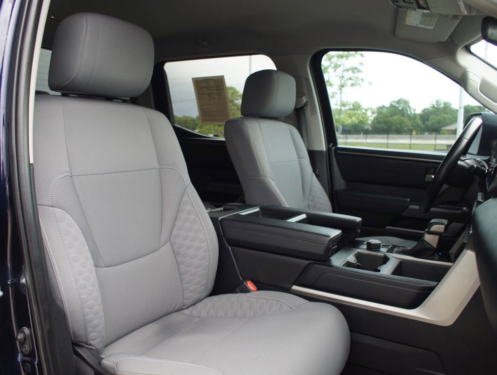 2023 Toyota Tundra 4WD SR5