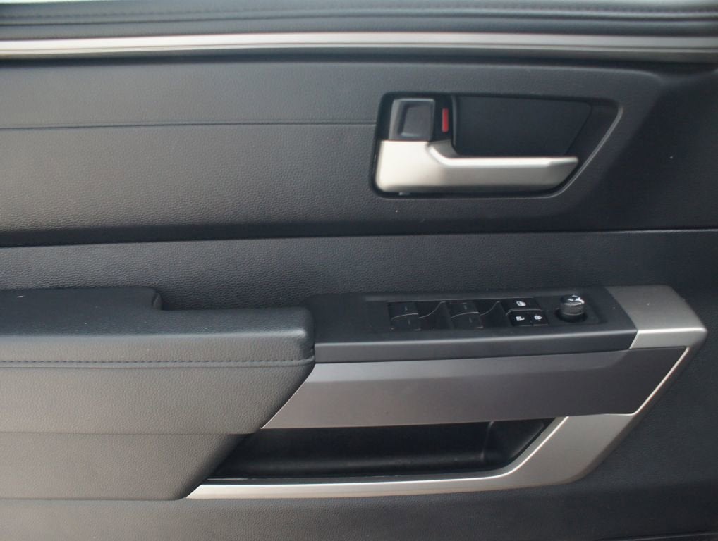 2023 Toyota Tundra 4WD SR5