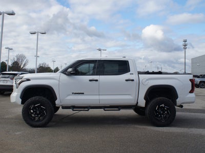 2022 Toyota Tundra 4WD SR5
