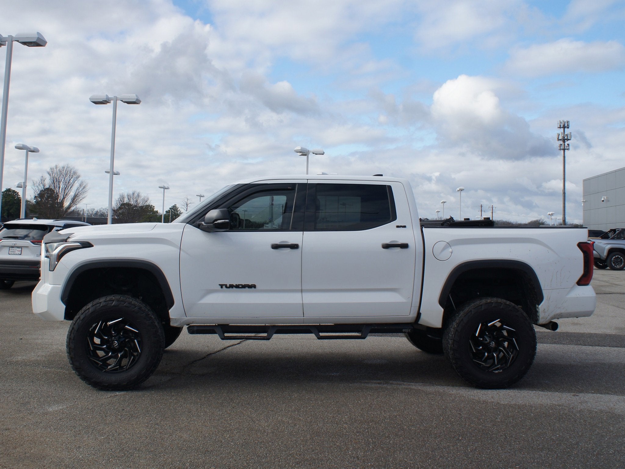 2022 Toyota Tundra 4WD SR5