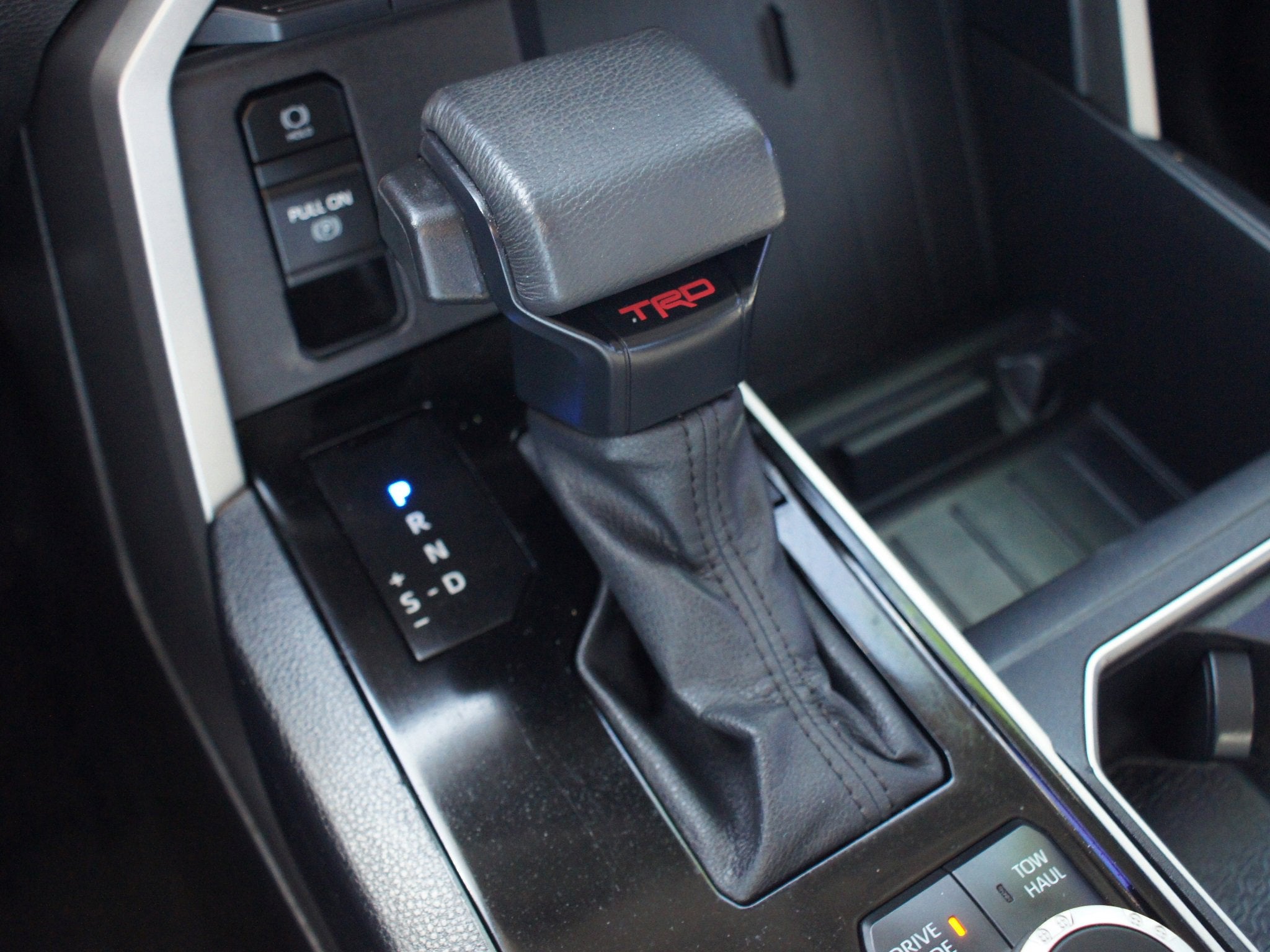 2022 Toyota Tundra 4WD SR5