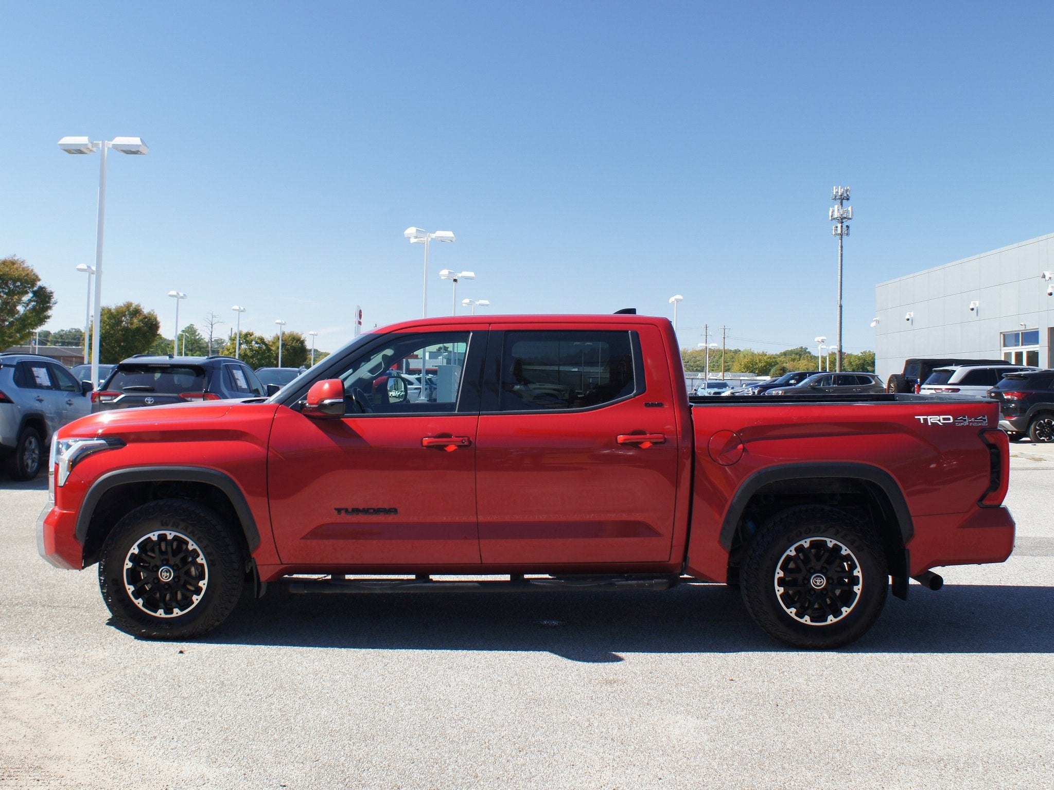 2022 Toyota Tundra 4WD SR5