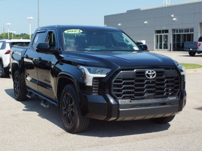 2023 Toyota Tundra 4WD SR5