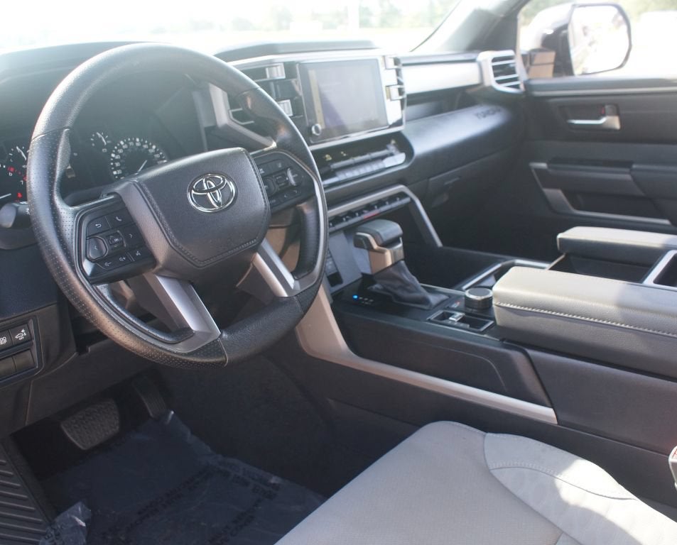 2025 Toyota Tundra 4WD SR5