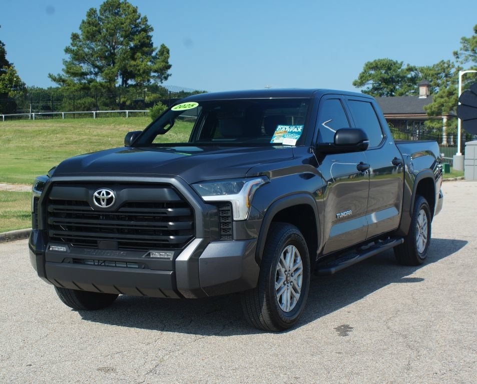 2025 Toyota Tundra 4WD SR5