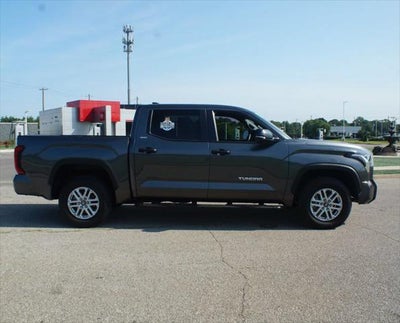 2025 Toyota Tundra 4WD SR5