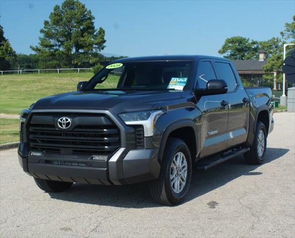 2025 Toyota Tundra 4WD SR5