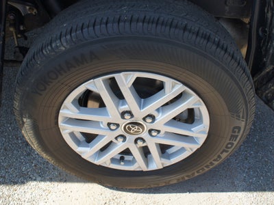 2022 Toyota Tundra 4WD SR5