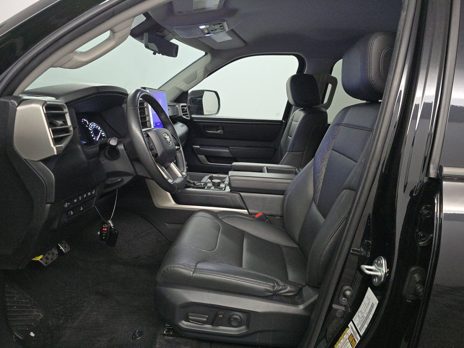 2022 Toyota Tundra 4WD SR5