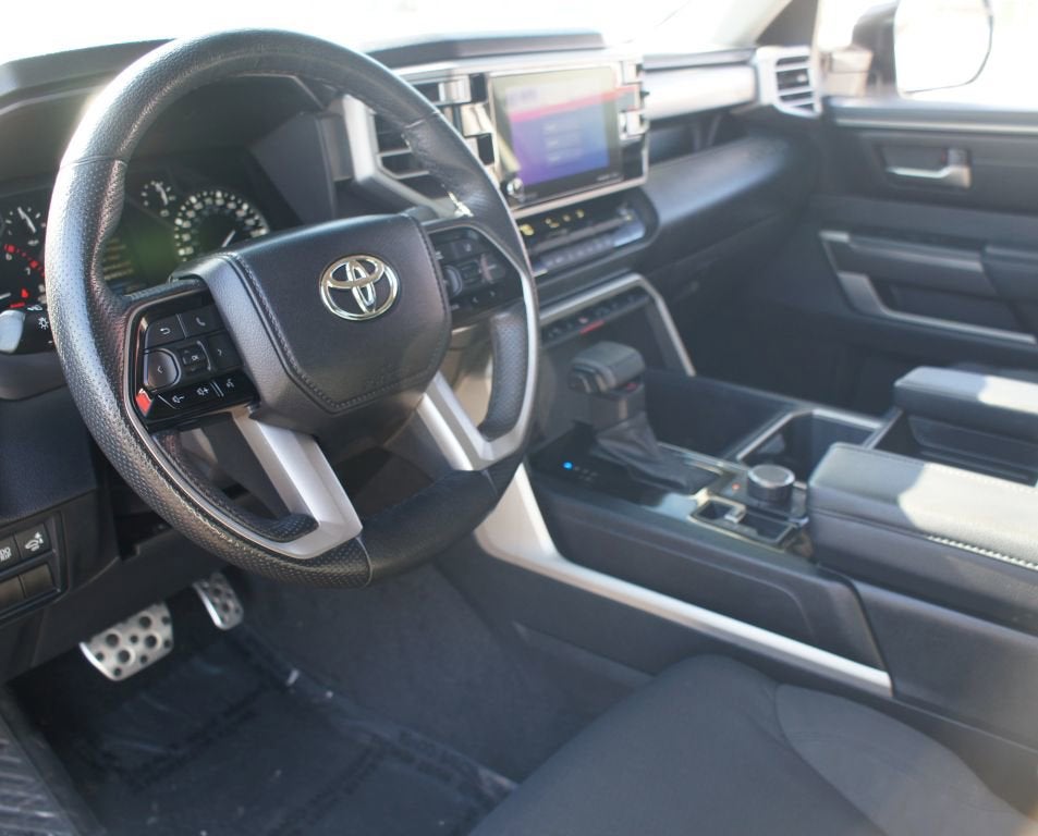 2022 Toyota Tundra 4WD SR5