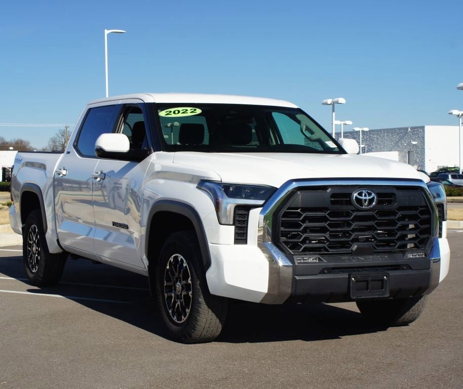 2022 Toyota Tundra 4WD SR5