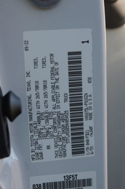 2022 Toyota Tundra 4WD SR5