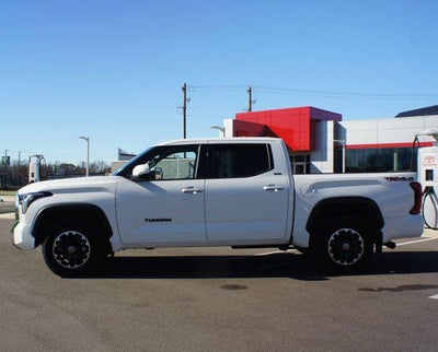 2022 Toyota Tundra 4WD SR5