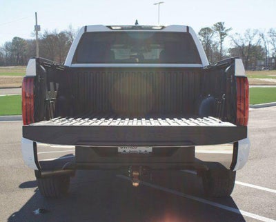 2022 Toyota Tundra 4WD SR5