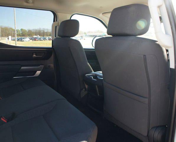 2022 Toyota Tundra 4WD SR5