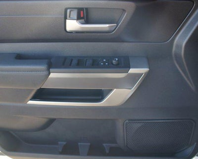 2022 Toyota Tundra 4WD SR5