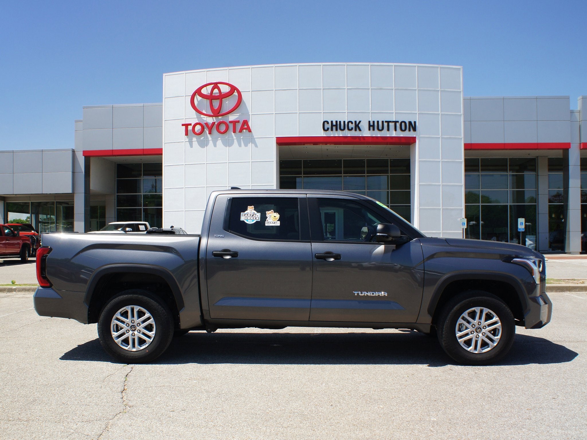 2024 Toyota Tundra 4WD SR5