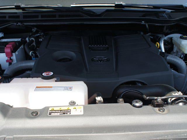 2024 Toyota Tundra 4WD SR5