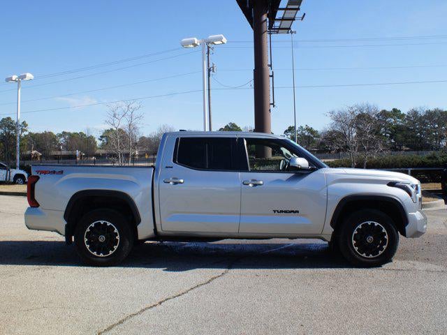 2023 Toyota Tundra 4WD SR5