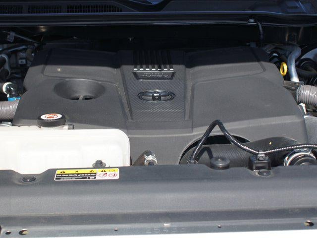 2023 Toyota Tundra 4WD SR5