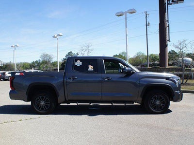 2024 Toyota Tundra 4WD SR5