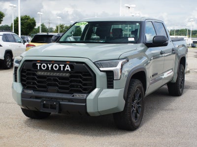 2024 Toyota Tundra 4WD SR5