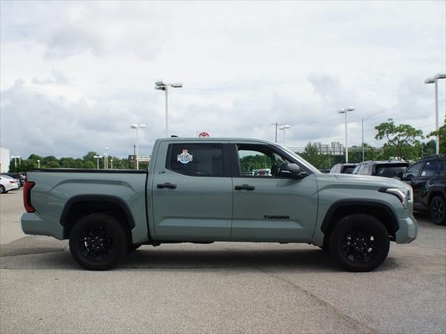 2024 Toyota Tundra 4WD SR5
