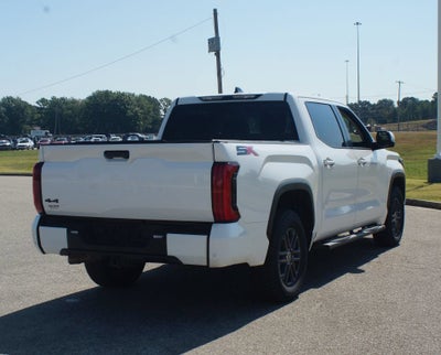 2024 Toyota Tundra 4WD SR5