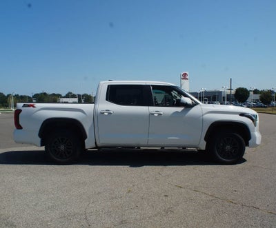 2024 Toyota Tundra 4WD SR5