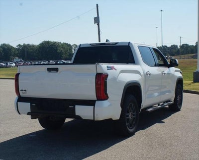 2024 Toyota Tundra 4WD SR5