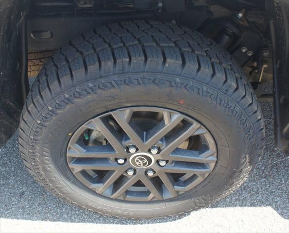 2024 Toyota Tundra 4WD SR5