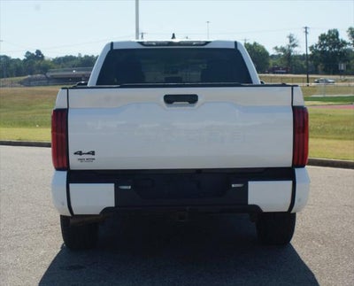 2024 Toyota Tundra 4WD SR5