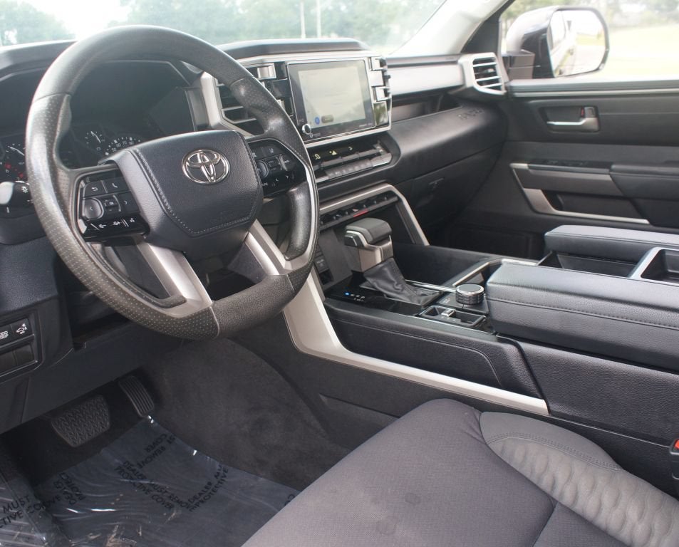 2022 Toyota Tundra 4WD SR5