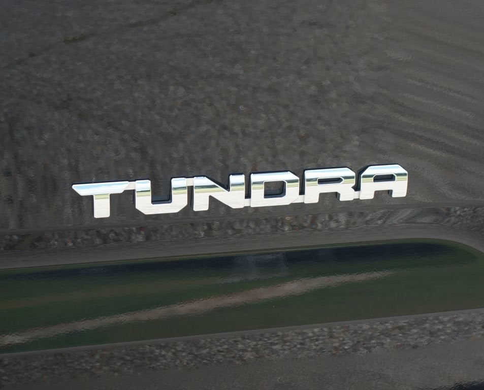 2022 Toyota Tundra 4WD SR5