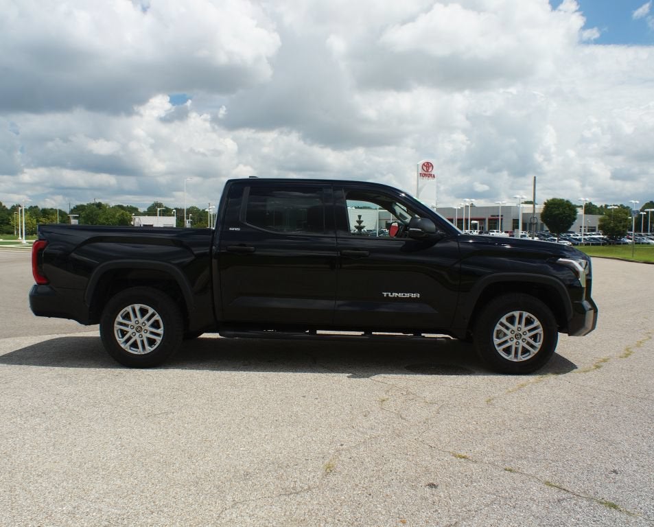 2022 Toyota Tundra 4WD SR5