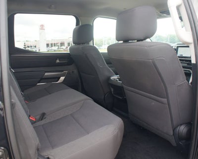 2022 Toyota Tundra 4WD SR5