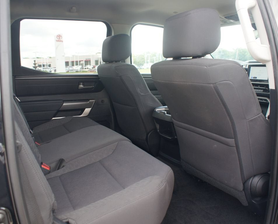 2022 Toyota Tundra 4WD SR5