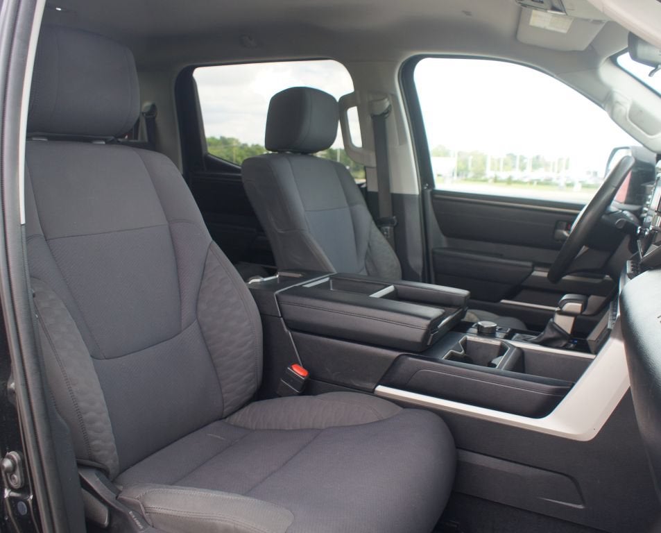 2022 Toyota Tundra 4WD SR5