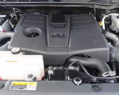 2022 Toyota Tundra 4WD SR5