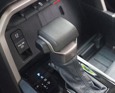 2022 Toyota Tundra 4WD SR5