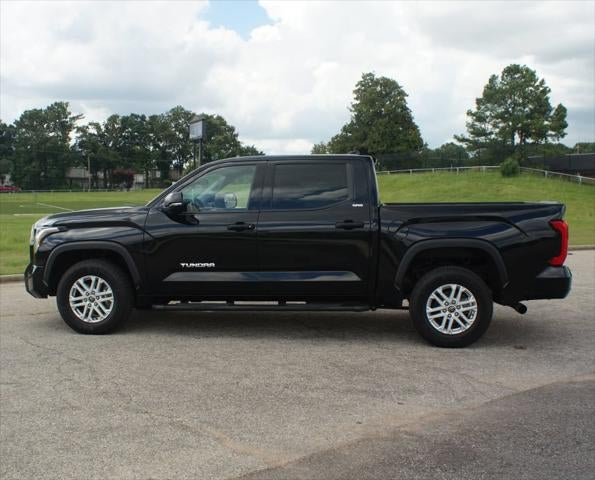 2022 Toyota Tundra 4WD SR5