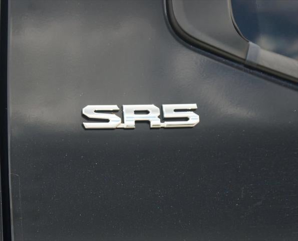 2022 Toyota Tundra 4WD SR5