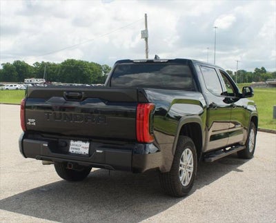 2022 Toyota Tundra 4WD SR5