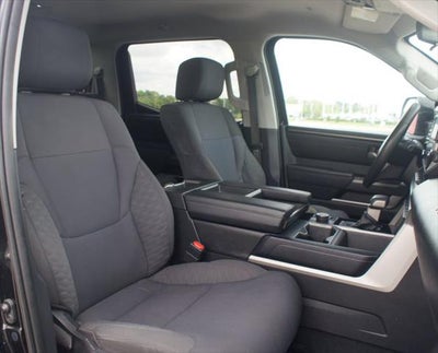 2022 Toyota Tundra 4WD SR5