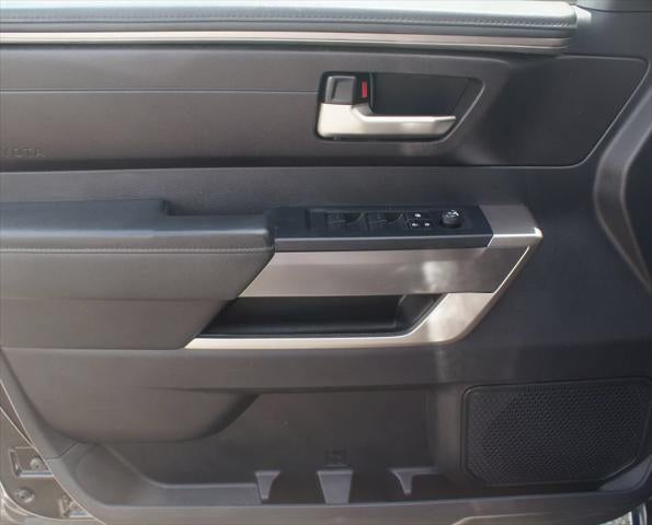 2022 Toyota Tundra 4WD SR5