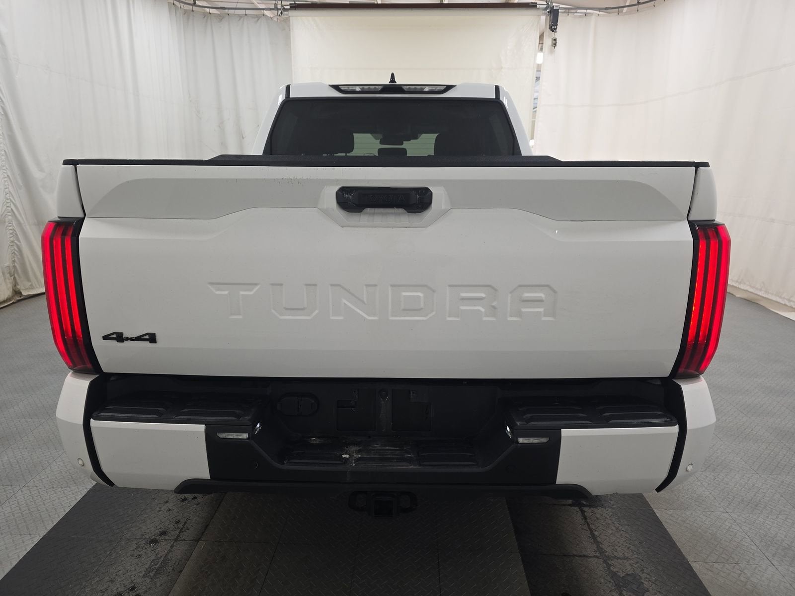 2023 Toyota Tundra 4WD SR5