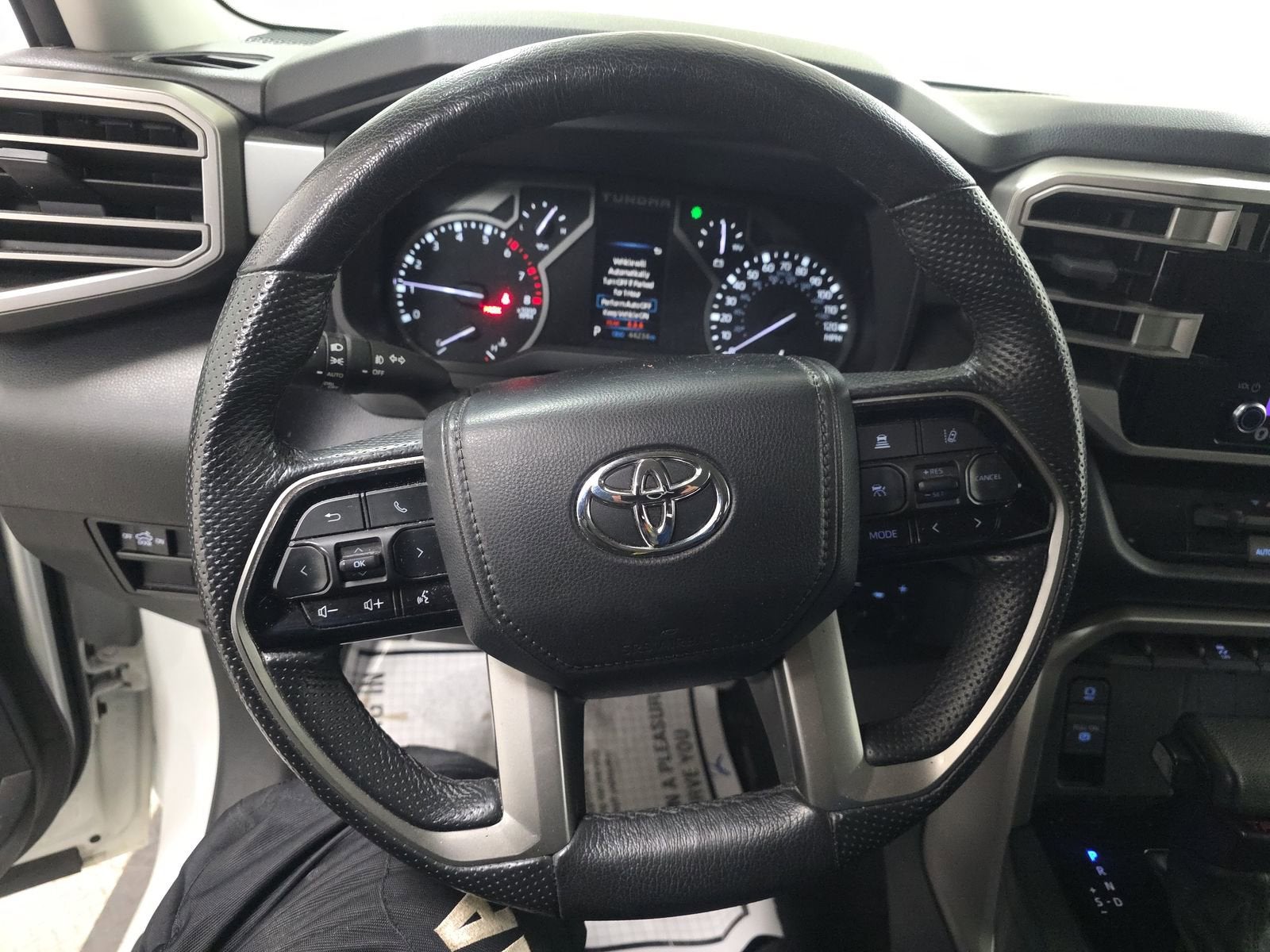 2023 Toyota Tundra 4WD SR5