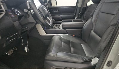 2022 Toyota Tundra 4WD SR5