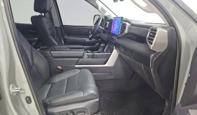 2022 Toyota Tundra 4WD SR5